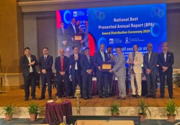शिखर इन्स्याेरेन्सलाई आइक्यानद्वारा वेस्ट प्रिजेन्टेड एनुअल रिपोर्ट अवार्ड प्रदान
